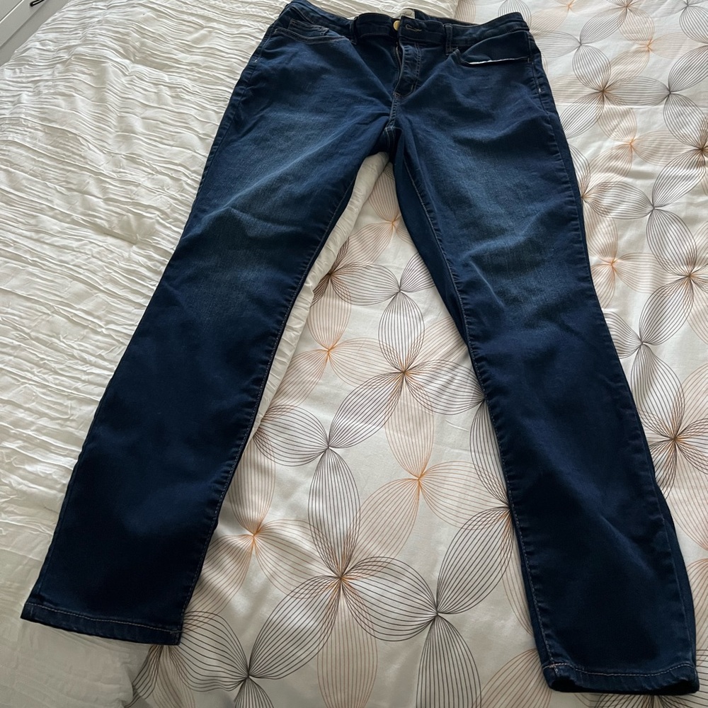 Universal Thread Jeans